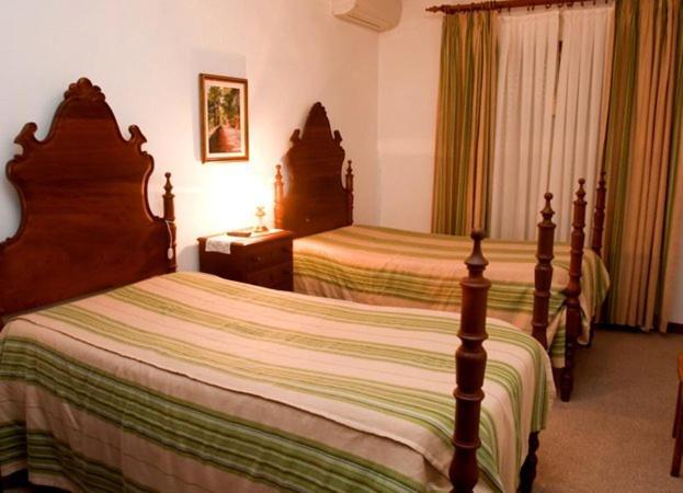 Hotel Pensao Suissa Vale de Cambra Zewnętrze zdjęcie
