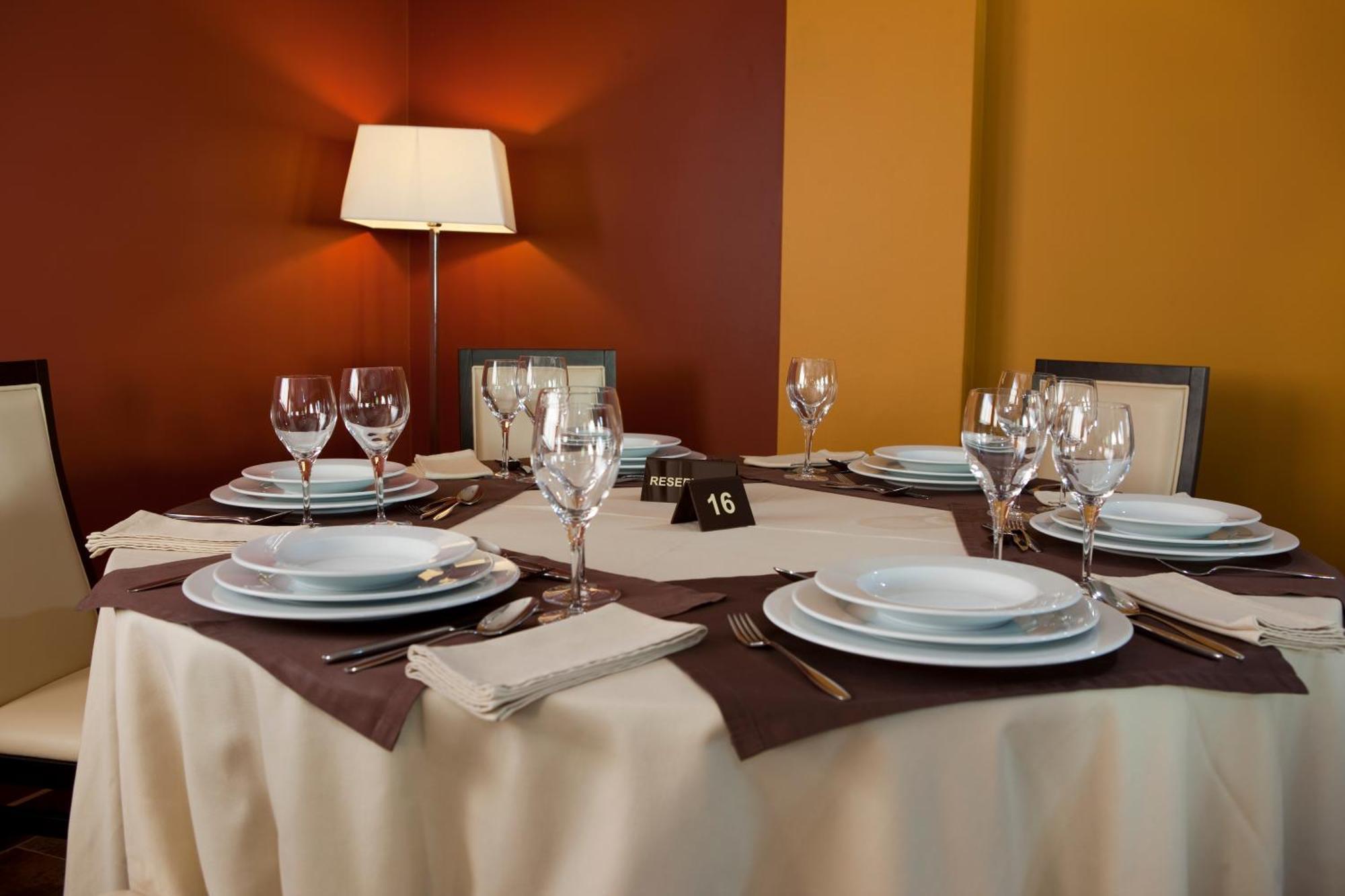 Hotel Pensao Suissa Vale de Cambra Zewnętrze zdjęcie