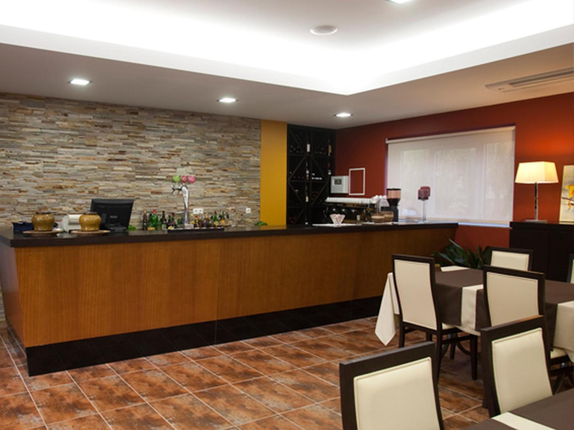 Hotel Pensao Suissa Vale de Cambra Zewnętrze zdjęcie